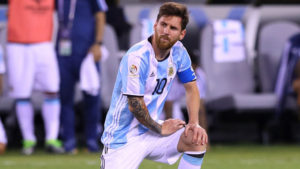 Messi: Baada ya kukosa penati dhidi ya Chile kwenye fainali ya kombe la Copa America nchini Marekani.